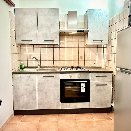 Poetto Beach Apartment กวาร์ตู ซานเตเลนา ภายนอก รูปภาพ